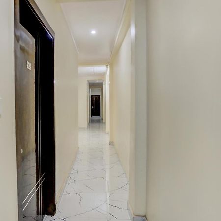 Hotel O Diamond Inn Нью-Дели Экстерьер фото